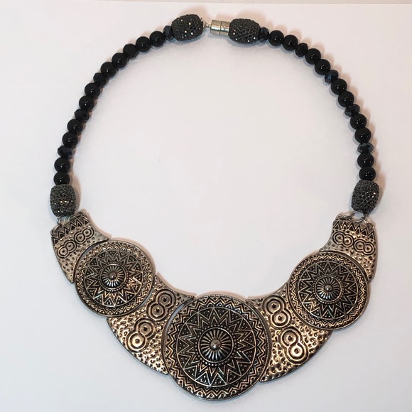 Heavy Silver Bib Necklace - Picture 3 of 6